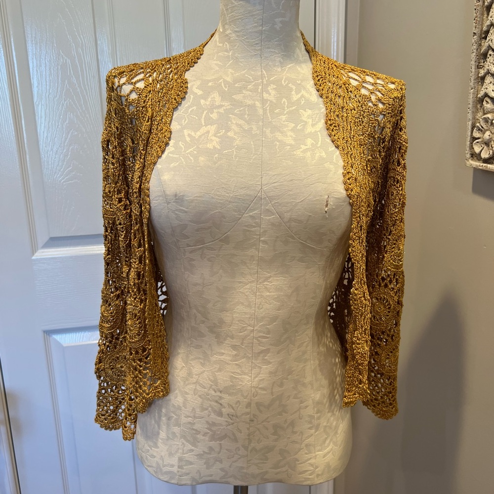 Vintage Gold Embroidered Top sz L